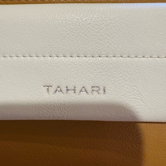 Tahari Tan and White Camera Bag - Picture 4 of 13